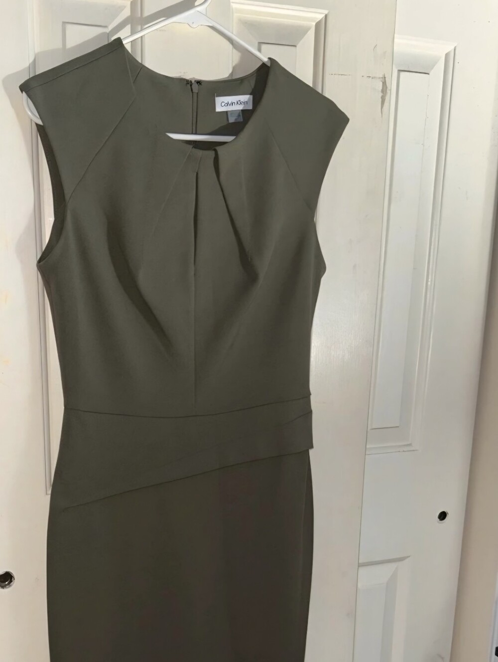 Calvin Klein Olive Green Sheath Dress – Elegant Pleated Neckline – Size 6